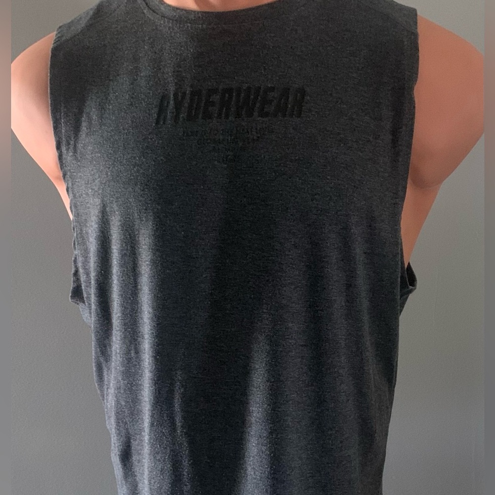 EUC Ryderwear Drop Armhole Tank
Color: dark Gray, XXL, relaxed fit, soft fabric